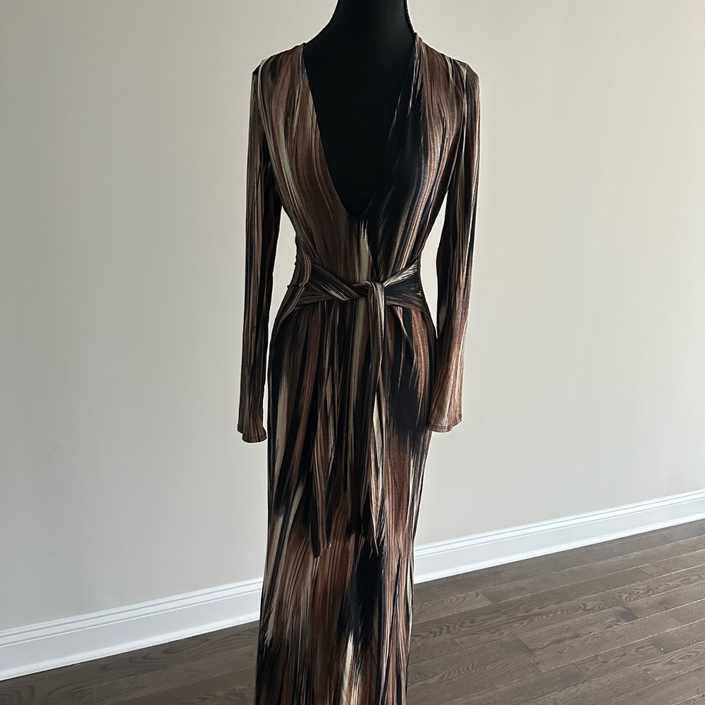 Fashion Nova Brown and Gold Long Sleeve Sheath Dress